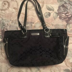 Coach Signature Tote